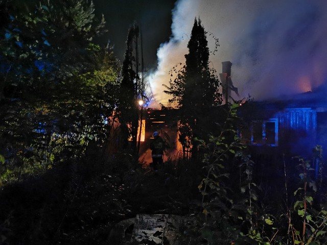 Minionej nocy na Powiślu doszło do dwóch pożarów. Spłonął m.in. pustostan w miejscowości Sutków