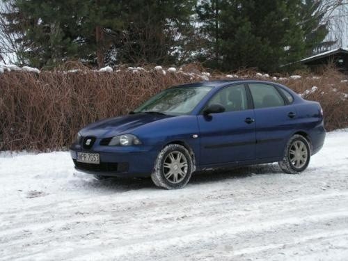 Fot. Ryszard Polit: Seat Cordoba to Ibiza z bagażnikiem....