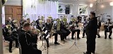 Charsznica. Noworoczny koncert w wykonaniu dzieci, młodzieży i dorosłych