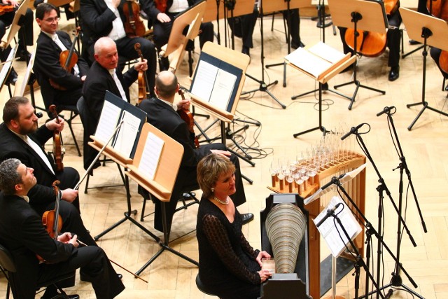 Orkiestra Kameralna Amadeus, Christa Schonfeldinger i Anna Duczmal Mróz