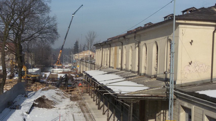 Sosnowiec-Maczki: remontowany dworzec bez dachu [ZDJĘCIA + WIDEO]