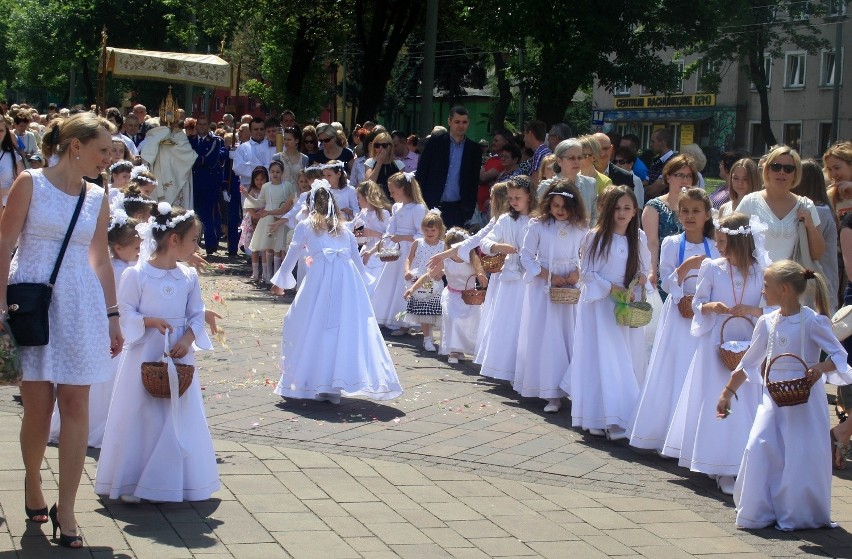 Boże Ciało 2014: procesja w Dąbrowie Górniczej