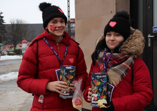 Roksana Gajos (z lewej) była najlepszą wolontariuszką WOŚP 2019 w powiecie lipskim.