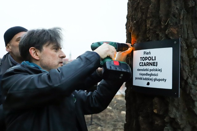 W miniony czwartek (24.02) na toruńskiej Kępie Bazarowej odbyła się druga wieczornica. Uczestnicy tego wydarzenia protestowali przeciwko dużej wycince drzew, zlokalizowanych na obszarze Natura 2000. Zobaczcie fotorelację! >>>>>