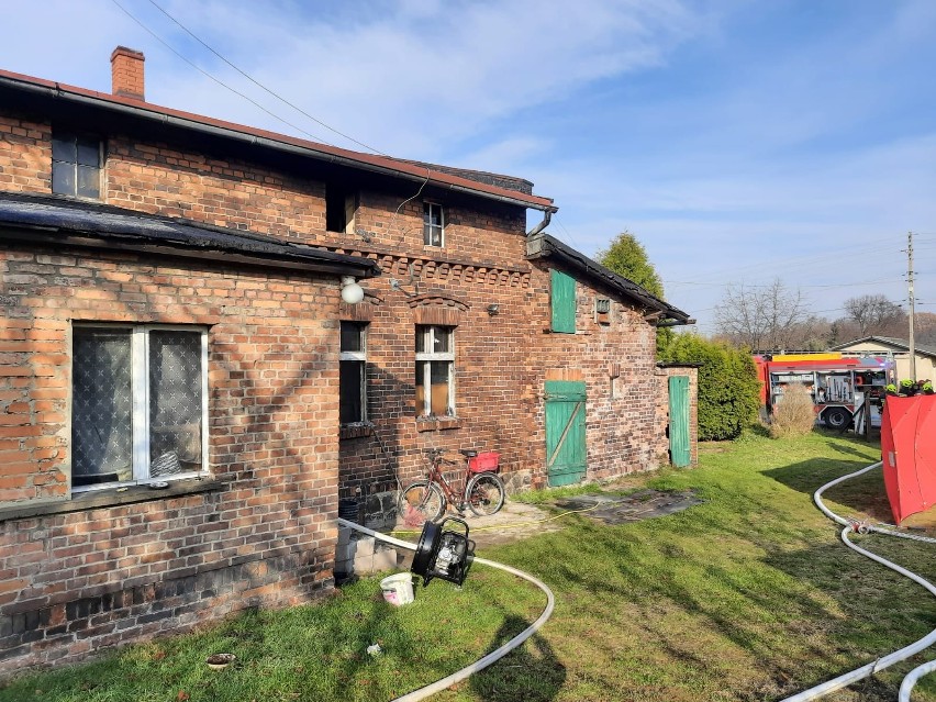 W wyniku pożaru w Czerwionce-Leszczynach zmarły dwie osoby.