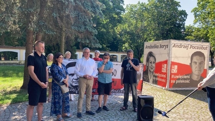 Białystok: akcja solidarności z Andżeliką Borys i Andrzejem Poczobutem