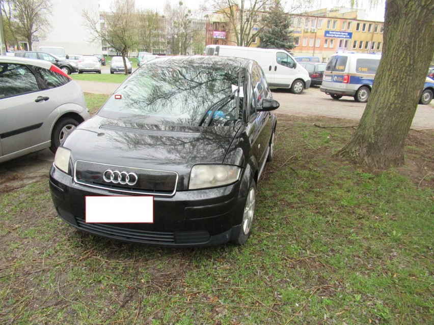 Mistrzowie parkowania w Tarnobrzegu. Posypały się mandaty od Straży Miejskiej (ZDJĘCIA)