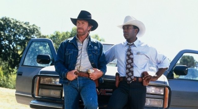 Bohaterowie serialu „Strażnik Teksasu” - Chuck Norris (z lewej) oraz zmarły Clarence Gilyard Jr.
