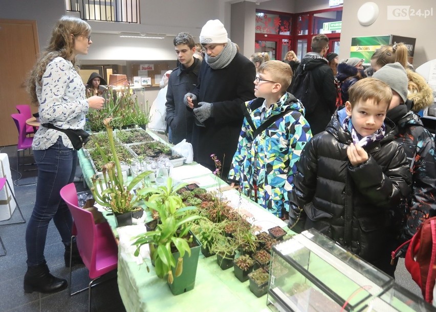 Noc Biologów w Szczecinie. Można zobaczyć pajęczaki, węże i owady [WIDEO]