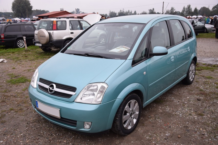 16. miejsce - opel meriva (5119 sztuk).