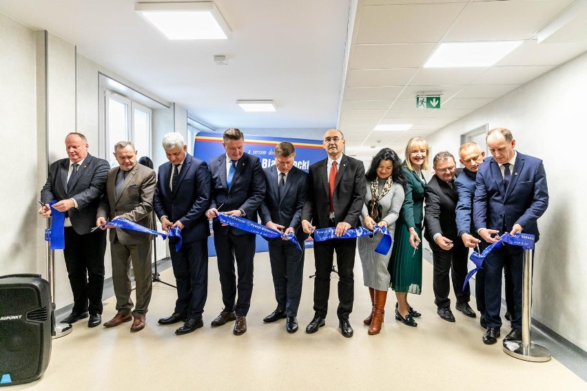 Łapy. Oficjalne otwarcie po modernizacji Ośrodka Rehabilitacji Dziennej i Działu Fizjoterapii, działającego w Przychodni w Łapach