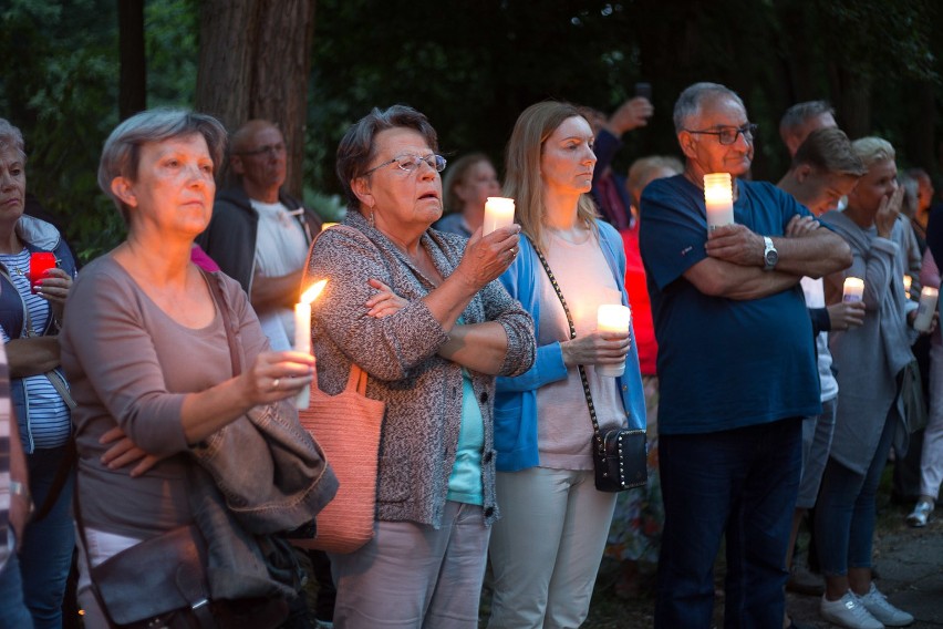 Demonstracja przed słupskim sądem