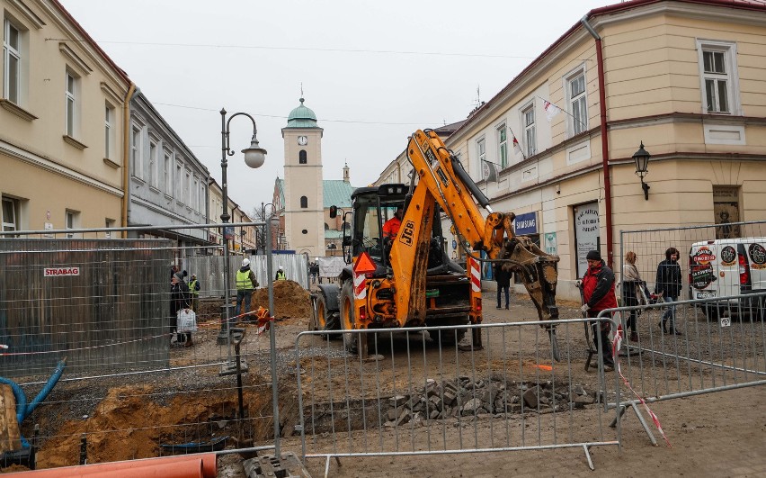 Trwa remont ul. 3 Maja w Rzeszowie.