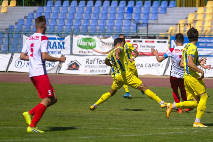 III LIGA: Elana Toruń - Polonia Środa Wielkopolska [zdjęcia kibice + mecz]