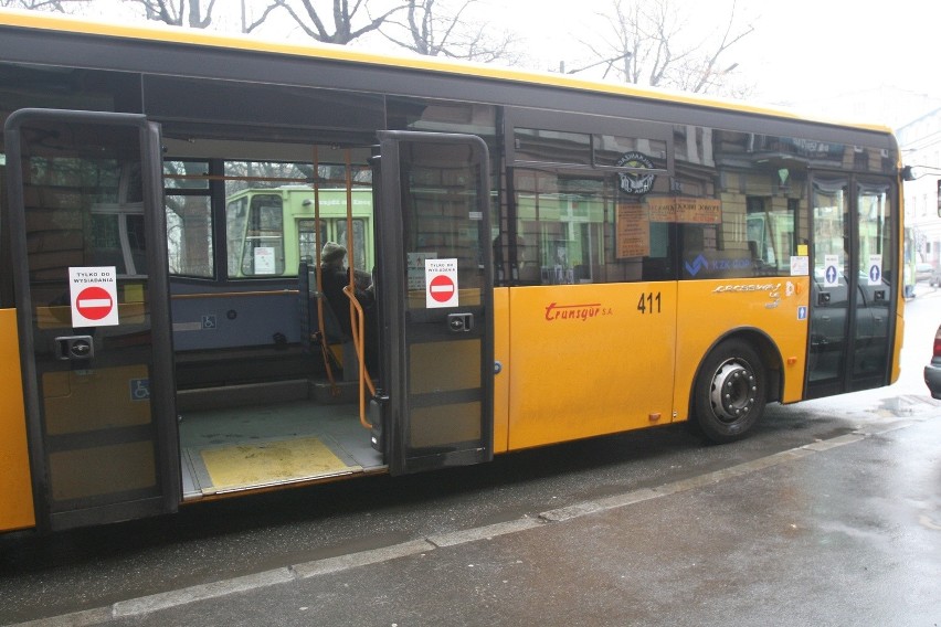 KZK GOP wprowadza wakacyjny rozkład jazdy autobusów i...