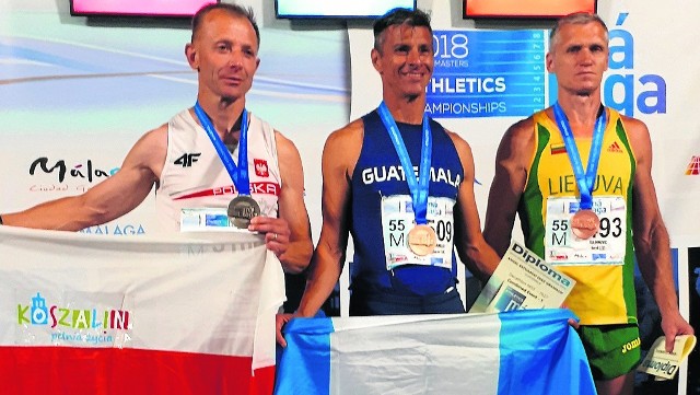 Jerzy Krauze na podium mistrzostw świata weteranów w Maladze