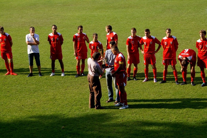 Dąb Barcin - Szubinianka Szubin  0 : 0