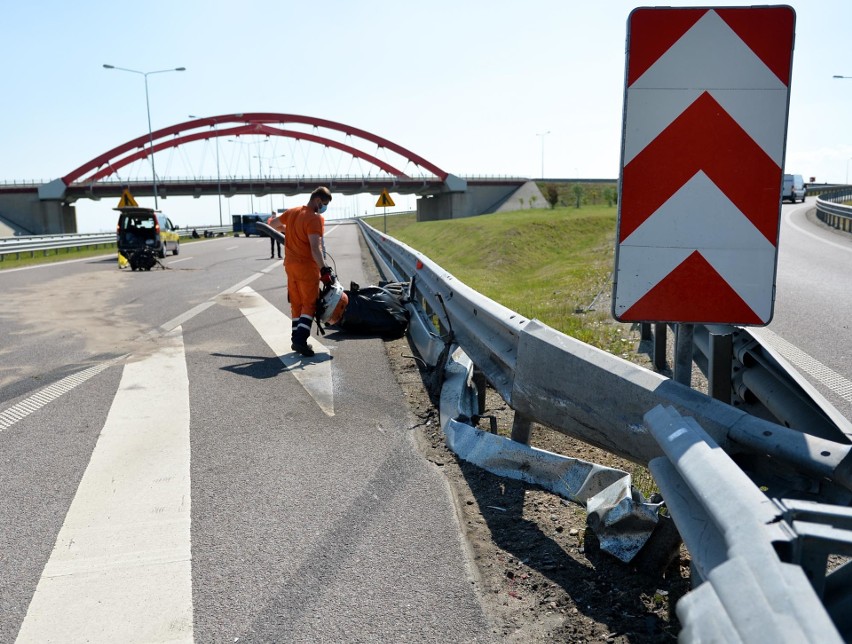 Do wypadku doszło we wtorek około godz. 9 na autostradzie...