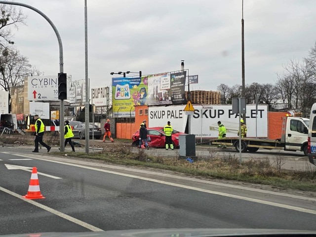 W Swarzędzu zderzyły się cztery samochody osobowe.