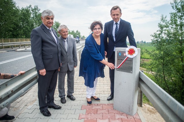 Most na Wiśle łączący Górkę i Sokołowice nosi imię Marka Nawary