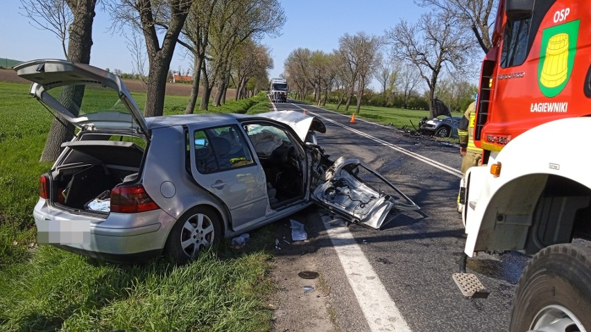 Trzy osoby zostały przetransportowane do szpitala.