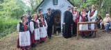 Nabożeństwo w tajemniczej i zapomnianej kapliczce w lesie koło Dubiecka [ZDJĘCIA]