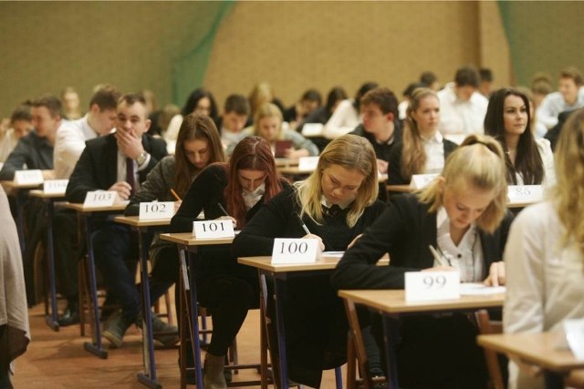 Odpowiedzi i arkusz CKE matury z WOS-u [2016] opublikujemy po zakończeniu egzaminu w serwisie EDUKACJA.