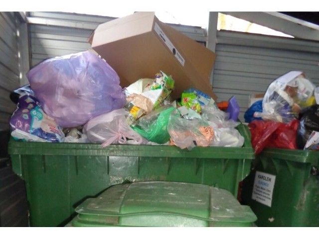Dotychczasowe umowy na wywóz komunalnych odpadów obowiązują do 30 czerwca.