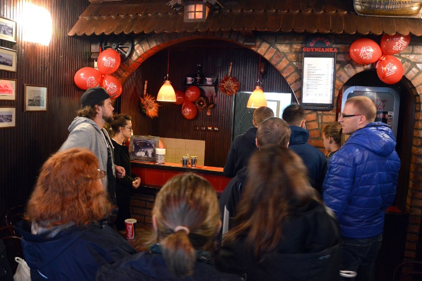 Trzydzieste urodziny kultowej pizzerii w Gdyni. "Gdynianka" świętowała! [zdjęcia, wideo]