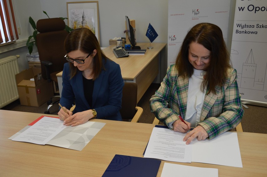 Podpisana umowa między Wyższą Szkołą Bankową w Opolu i...