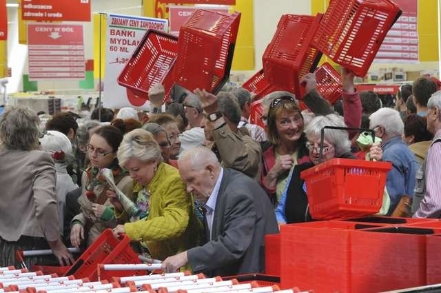 Przeceny wciąż robią wrażenie na klientach, choć nie tak wielkie, jak przed laty