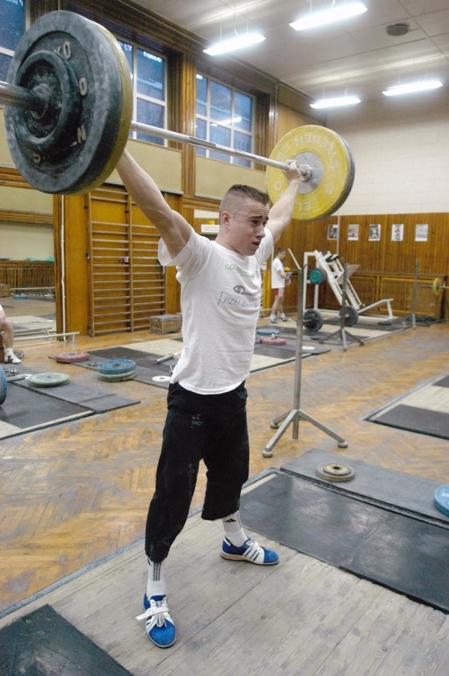 Roman Kliś jest nowym rekordzistą Polski w kategorii do 69 kg.