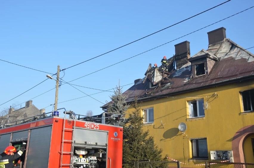 Pożar budynku w Starachowicach. Pięć osób w szpitalu