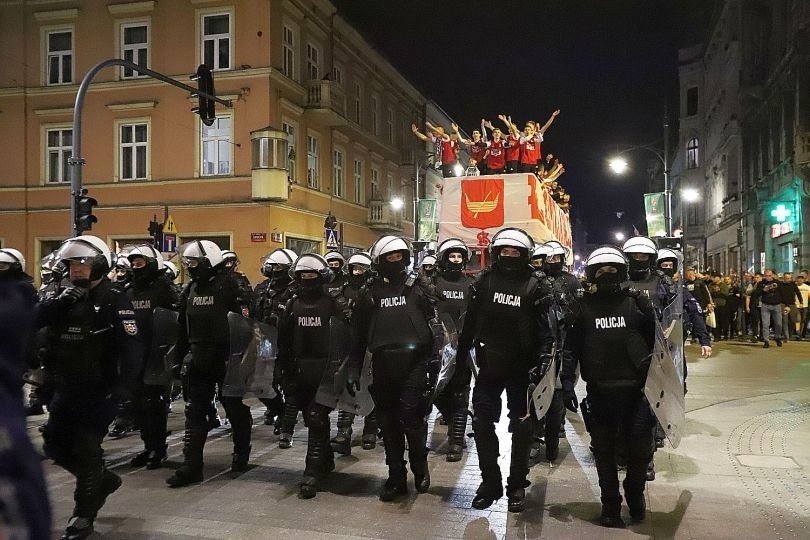 Tak świętowali awans do ekstraklasy piłkarze i kibice...