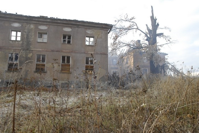 Pozar wybuchl po godz. 1 . Na miejsce szybko wezwano 6...