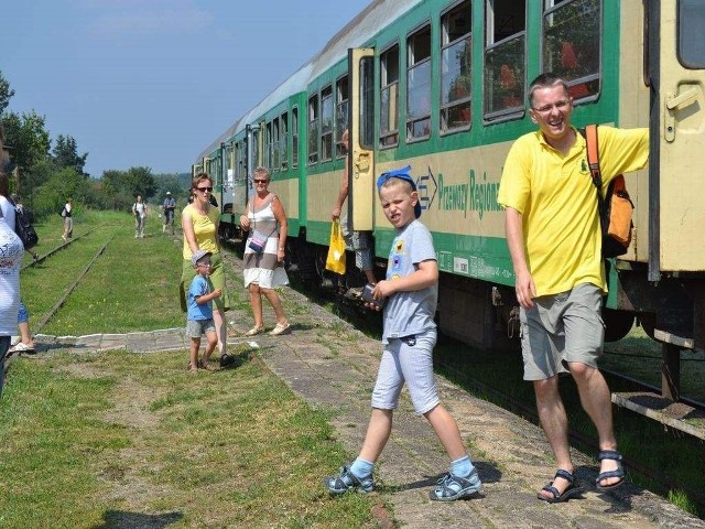 Jest dworzec w Koronowie i stacje na trasie do stolicy Borów Tucholskich. Trzeba to wykorzystać!