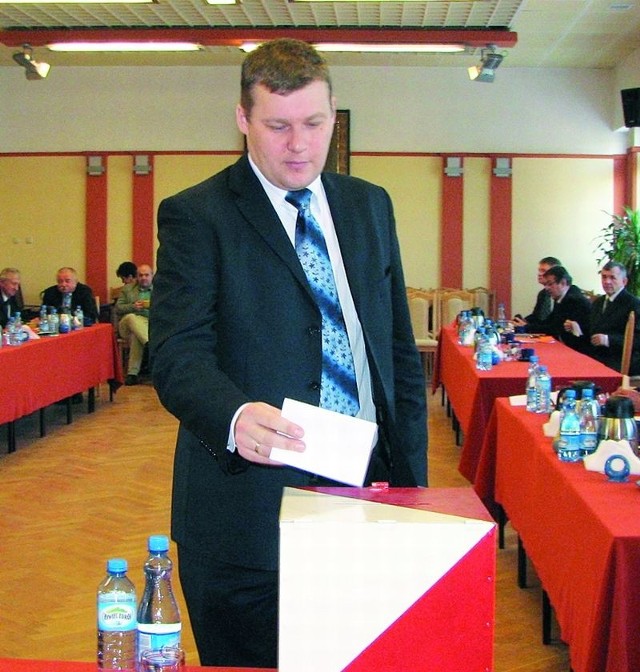 Głosuje Mariusz Korzeniewski