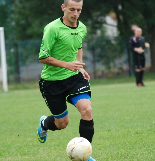 Jedną z bramek dla Łysicy zdobył Mirosław Kalista. 