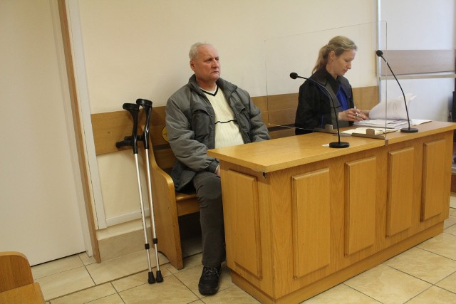 Leszek Kolebuk walczy o comiesięczną rentą przed krakowskim sądem po wypadku w wyniku którego stracił prawą nogę, w sądzie reprezentuje go radca Gabriela Czop