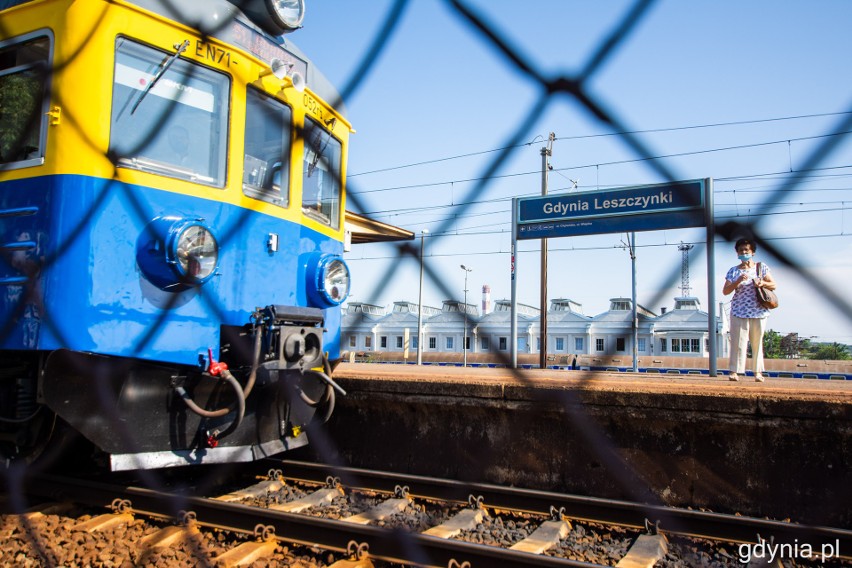 Nowy peron na stacji SKM Gdynia Leszczynki. Miejsce przejdzie generalny remont