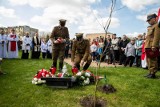 Stowarzyszenie "Grupa Wschód" upamiętniła ofiarę zbrodni katyńskiej Rajnholda Majewskiego. Zasadzano symboliczny dąb pamięci