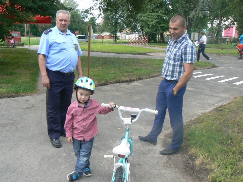 Miasteczko ruchu drogowego w Sokółce: Rowerzyści uczyli się bezpiecznej jazdy (zdjęcia)