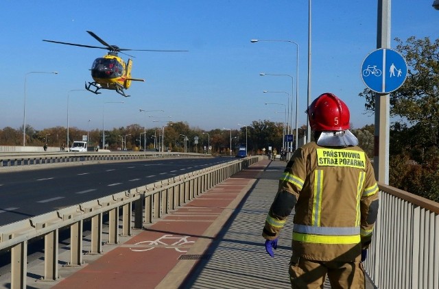 Wypadek na moście Milenijnym we Wrocławiu 29.10.2021