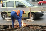 Awaria wodociągowa na Hallera. Korki i brak wody