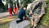 Obchody 84. rocznicy wybuchu II wojny światowej w Gorzowie. Przed pomnikiem ofiar złożono kwiaty