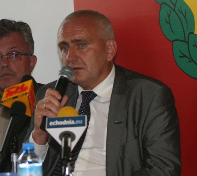 Mirosław Malinowski,  członek zarządu Polskiego Związku Piłki Nożnej jest przekonany, że Korona nowy sezon rozpocznie w ekstraklasie.