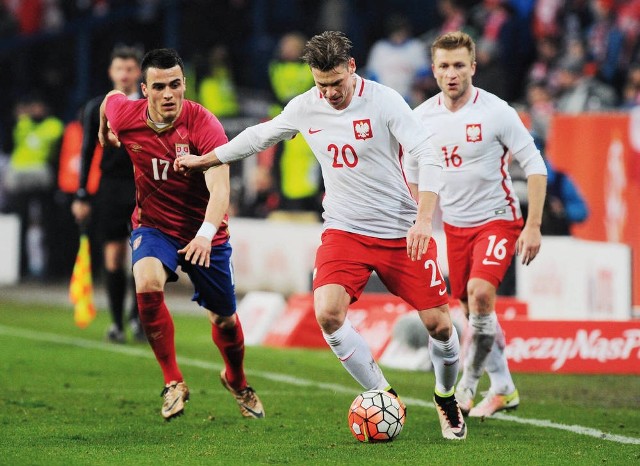 W Poznaniu Jakub Błaszczykowski (w tle, z piłką Łukasz Piszczek) spisał się bardzo dobrze. Trudno wyobrazić sobie bez niego Euro 2016