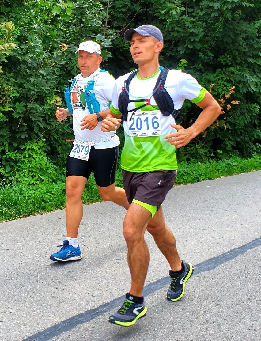 Prawie sto osób pobiegło w Cross Run w Baćkowicach. Była ciekawa rywalizacja. ZNAJDŹ SIĘ NA ZDJĘCIACH