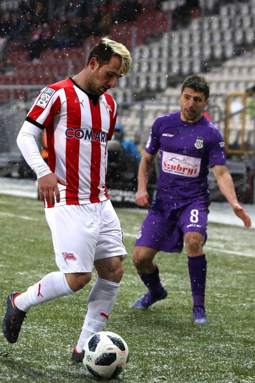 W marcu Cracovia pokonała u siebie Sandecję 2:1