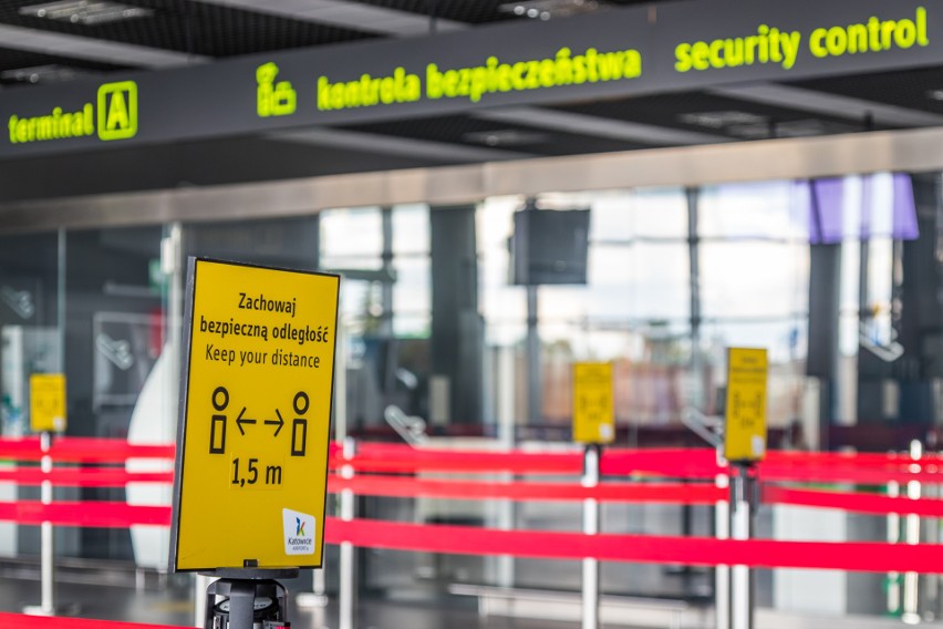 Grecja się pomyliła. Lotnisko w Pyrzowicach nie jest na czarnej liście. Raport EASA nie o kwarantannie, a o dezynfekcji samolotów